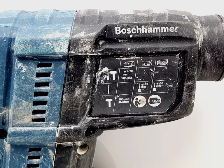 MŁOTOWIERTARKA BOSCH GBH 180-LI + AKU 4,0AH + ŁADOWARKA + WALIZKA