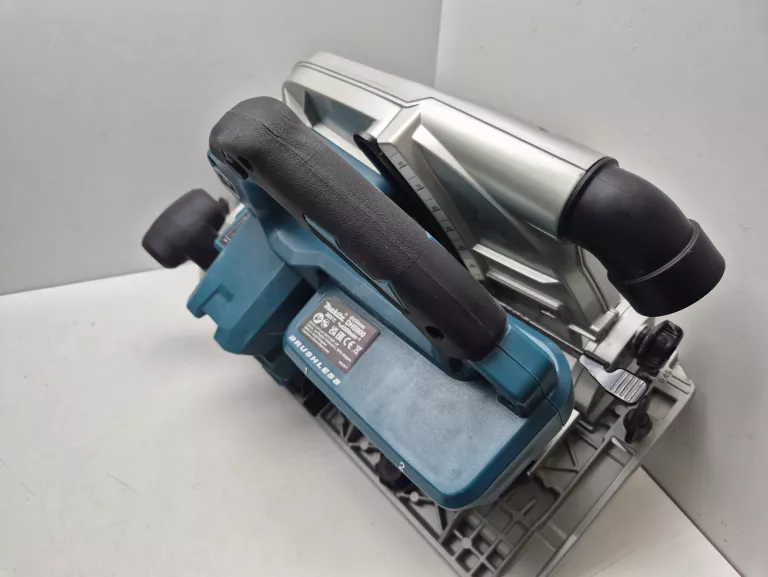 MAKITA DHS900ZU PILARKA TARCZOWA 235MM WALIZKA