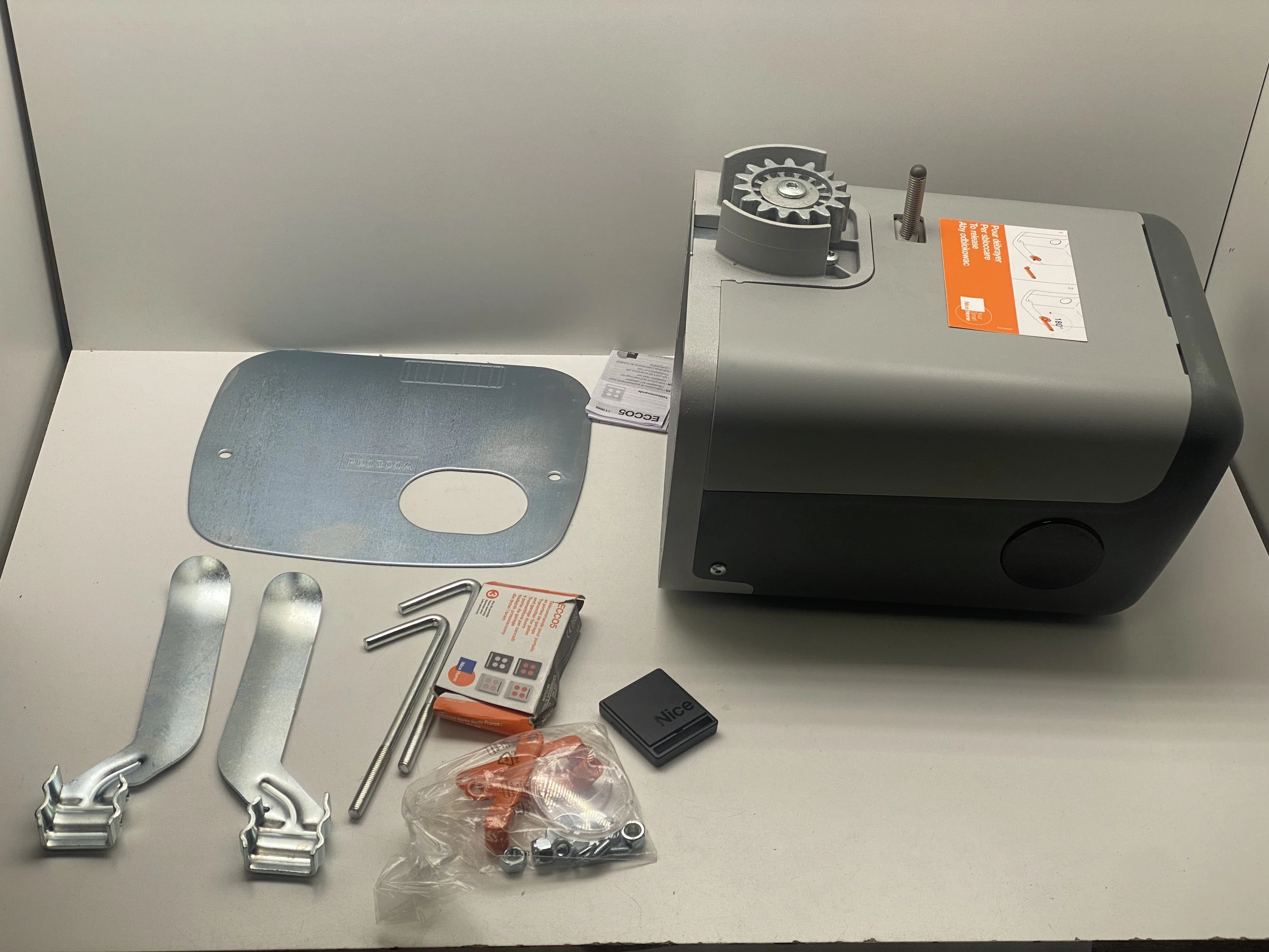 nice-home-filo400-silnik-do-przesuwanej-bramy-swieradowska-26-wroclaw