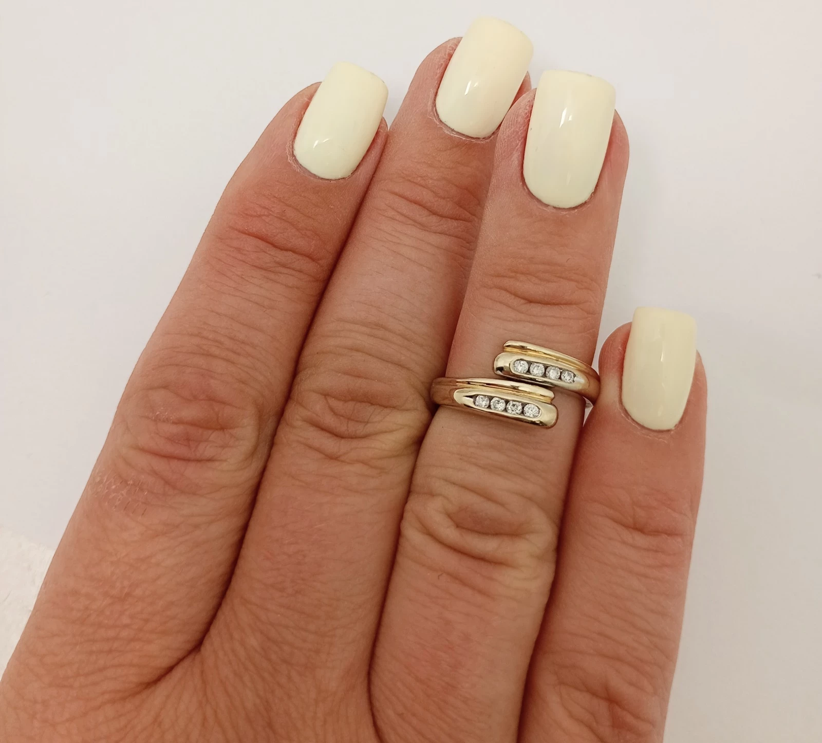 pierscionek-z-brylantem-750-462g-012ct-13r-waga-010