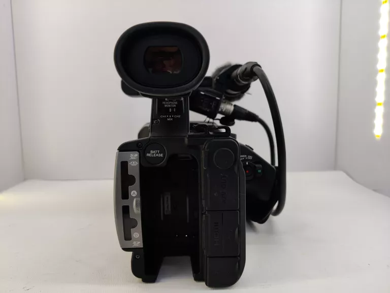 KAMERA CYFROWA SONY HXR-NX3 PILOT ZASILACZ MIKROFON