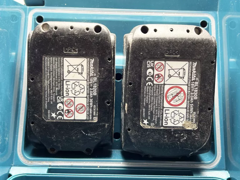 LAMPA BUDOWLANA MAKITA DML809 | 2X AKU