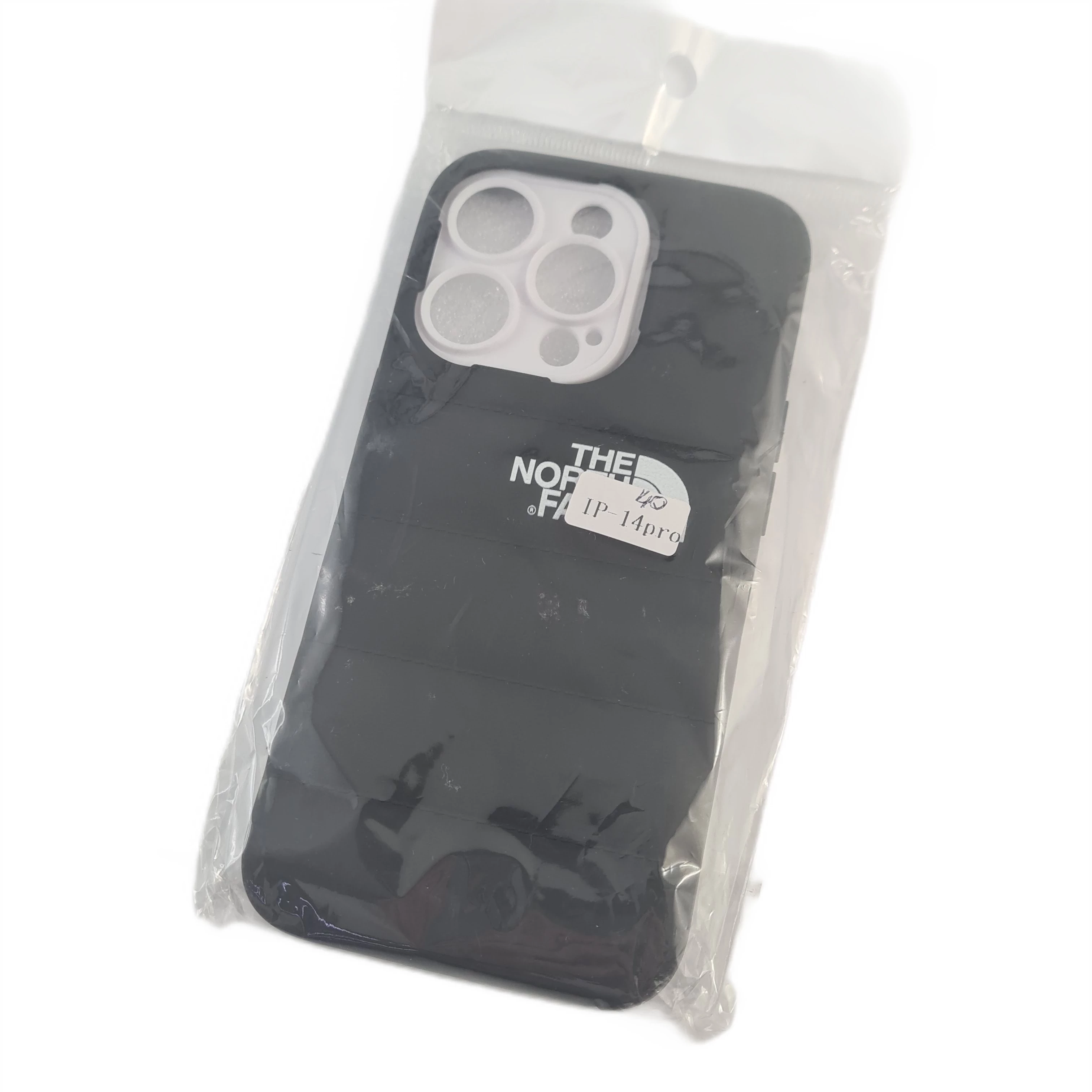 etui-iphone-14-pro-tnf-mickiewicza-12-pelplin