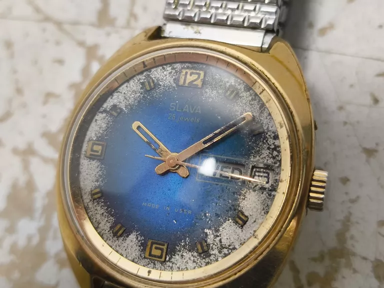 ZEGAREK SLAVA 26 JEWELS