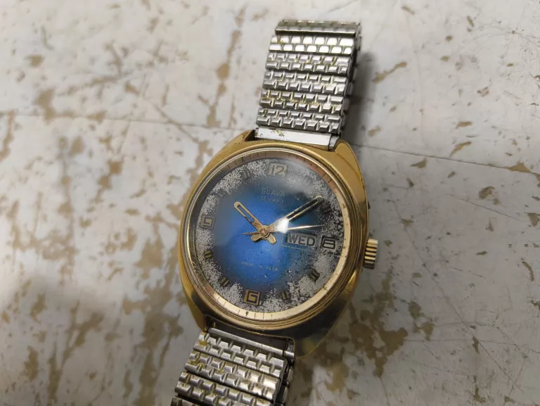 ZEGAREK SLAVA 26 JEWELS