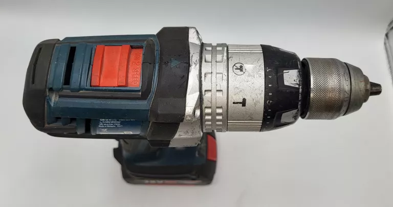 WKRĘTARKA BOSCH 18 V GSB 18 VE-2-LI ZESTAW ŁADOWARKA + AKU 5AH +AKU4AH