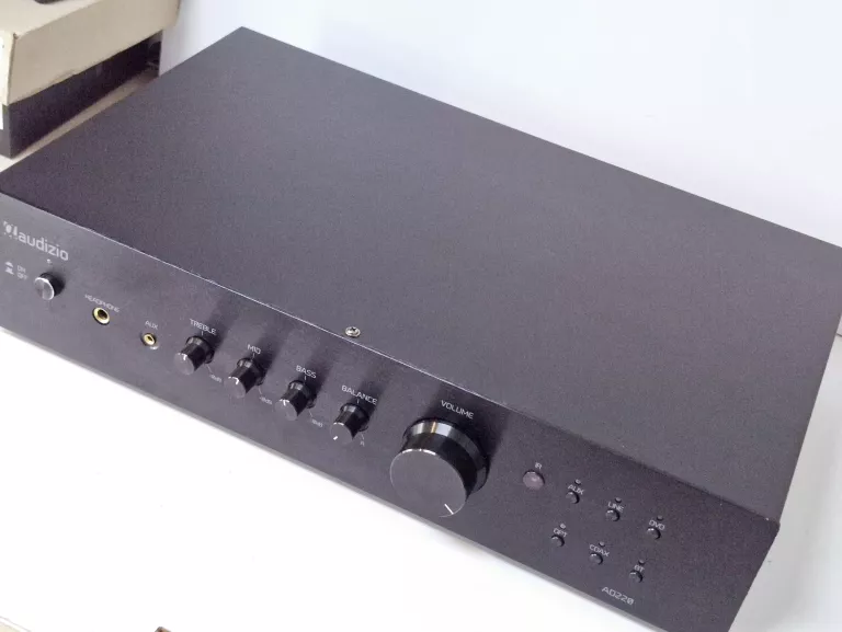 AUDIZIO AD220B 2 KANAŁOWY WZMACNIACZ HI-FI 2X 200W BLUETOOTH