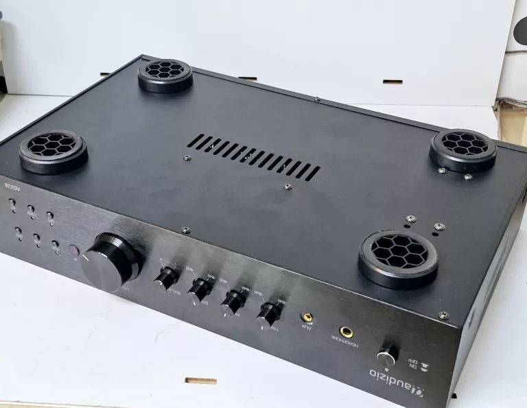 AUDIZIO AD220B 2 KANAŁOWY WZMACNIACZ HI-FI 2X 200W BLUETOOTH