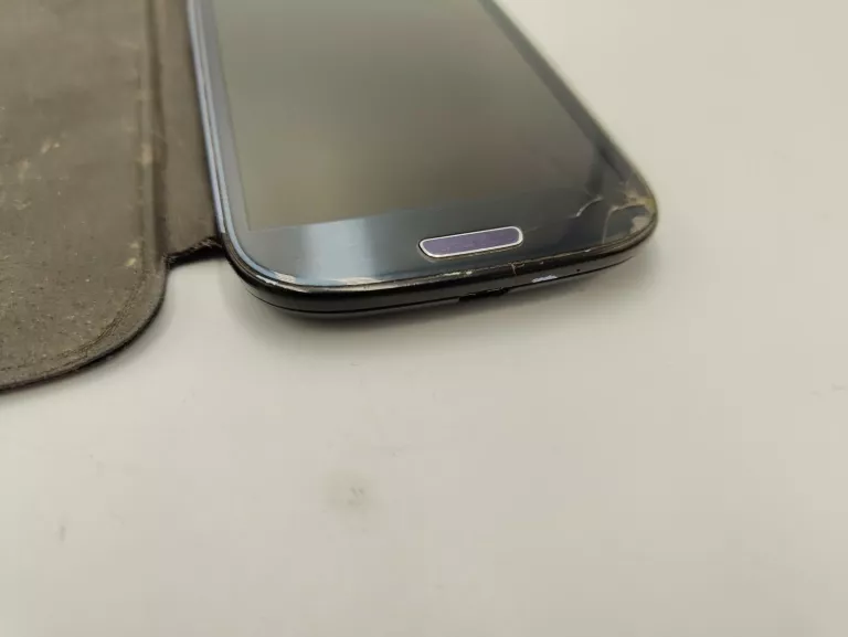 TELEFON SAMSUNG SAMSUNG GALAXY S III GT-I9305 MOCNO ZBITY
