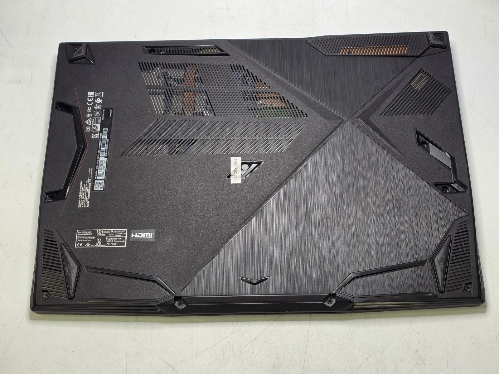 laptop-msi-gf63-thin-10sc-297pl-i5-10500h-8512-gb-ssd-gtx1650-przekatna-ekranu-1560