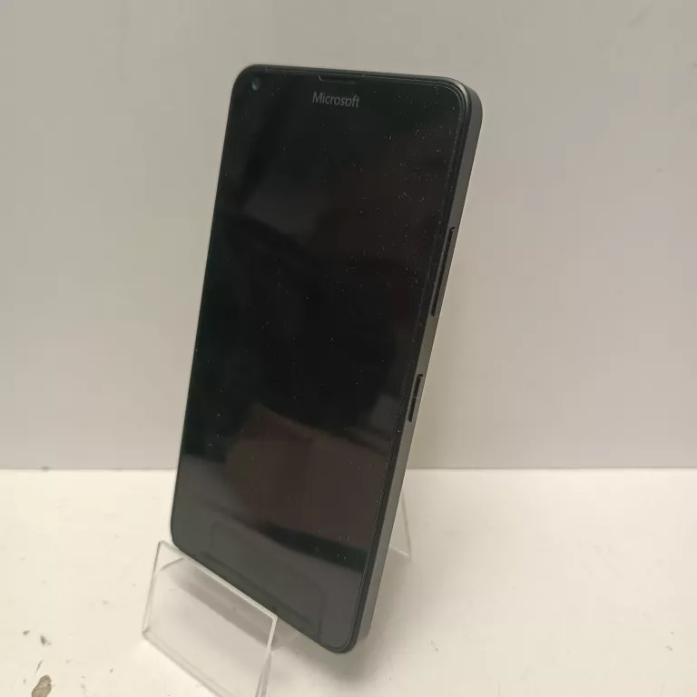 TELEFON NOKIA LUMIA 640