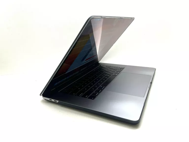 LAPTOP APPLE MACBOOK PRO 15,4 INTEL CORE I7 16 / 512 GB SREBRNY