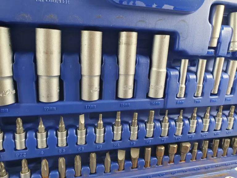 ZESTAW KLUCZY NASADOWYCH PROJAHN PROFICRAFT 8653 1/4" + 1/2" 108 ELEMENTÓW