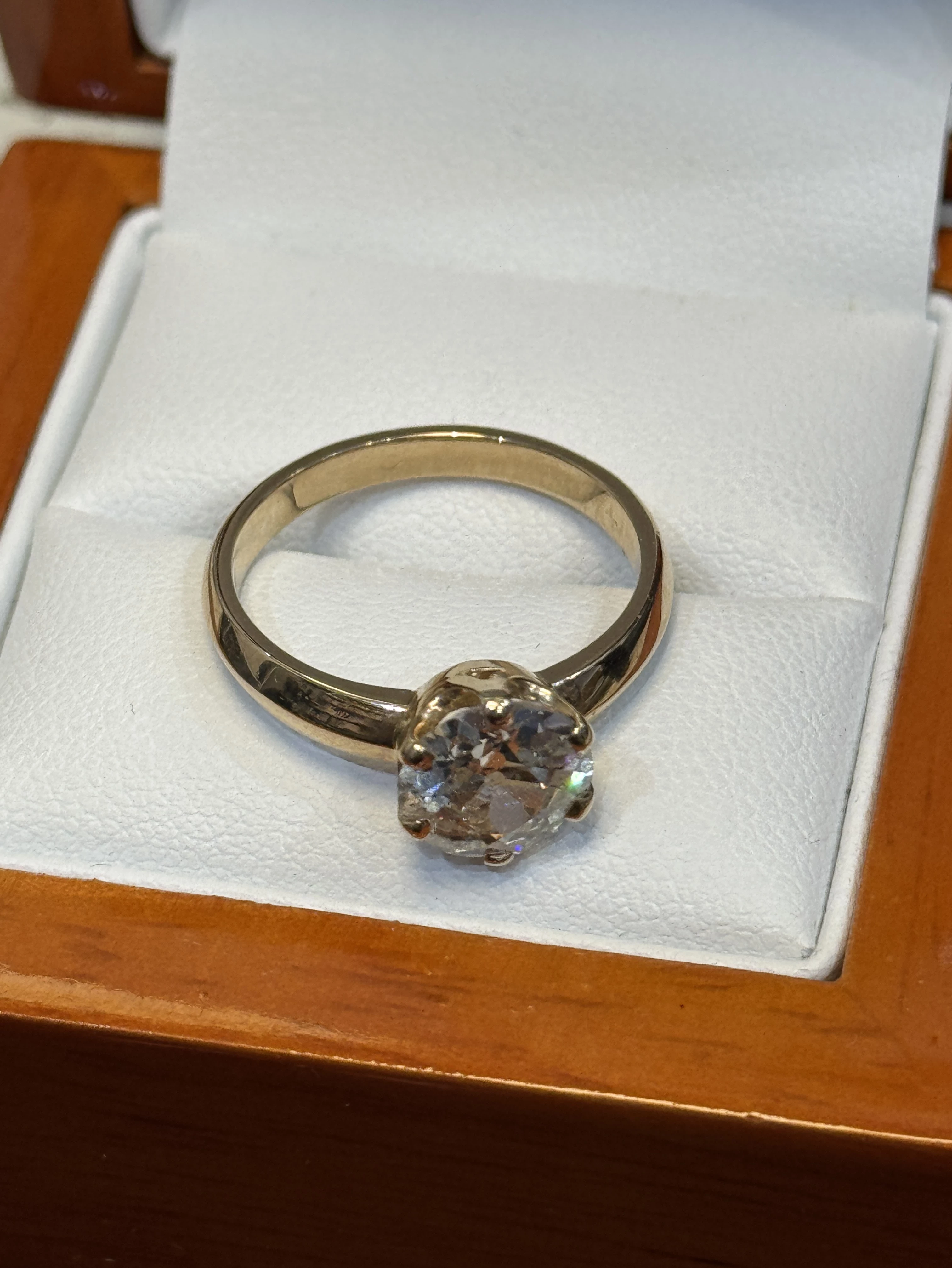 pierscionek-z-brylantem-o-masie-222-ct-wycena-wroclaw-krajregion-powstania-249267-1145007