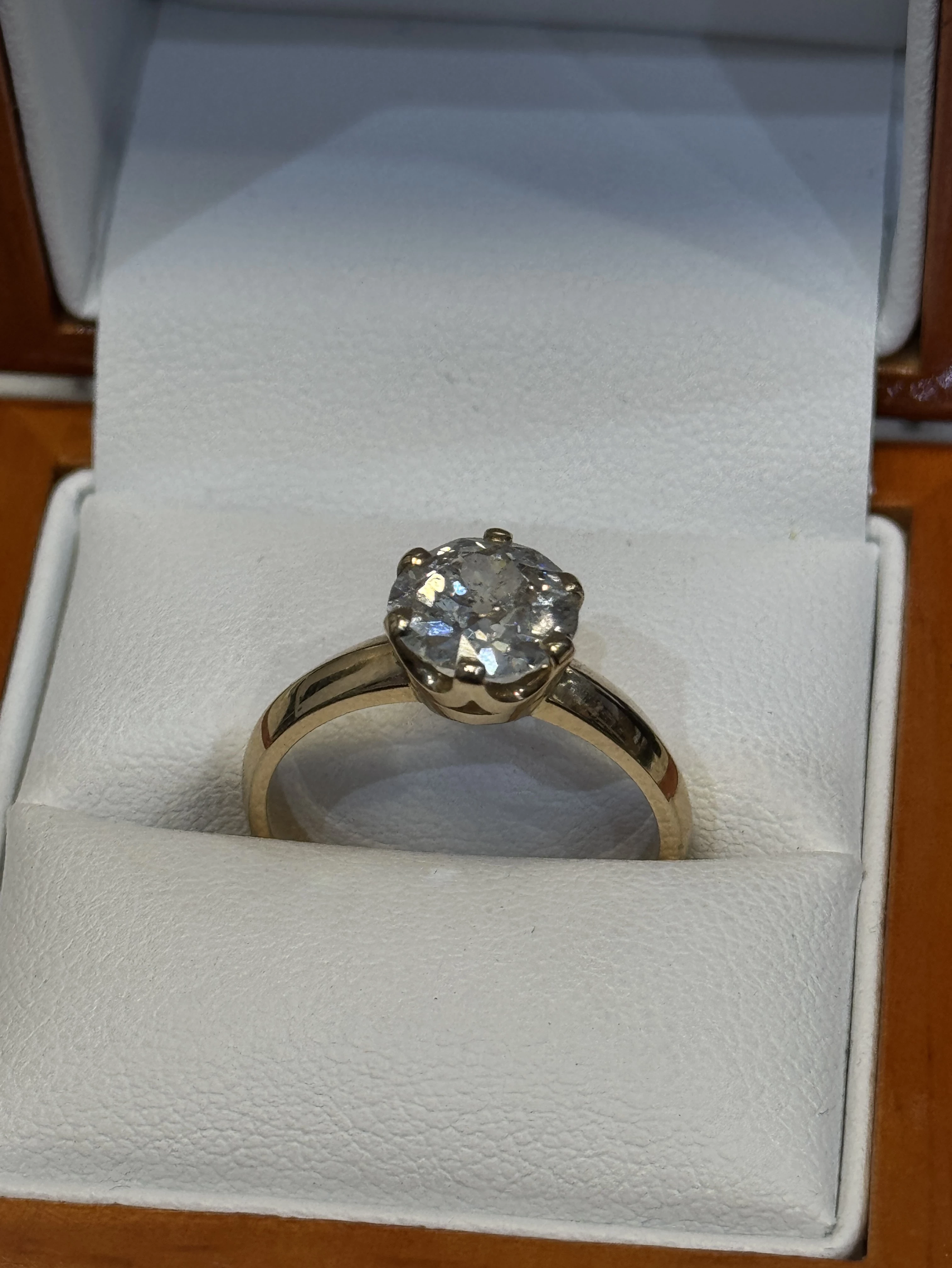 pierscionek-z-brylantem-o-masie-222-ct-wycena-wroclaw-sienkiewicza-55-wroclaw-milz-1