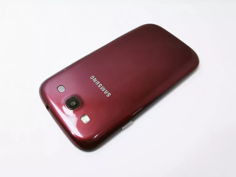 TELEFON SAMSUNG GALAXY S III 4.8" CZERWONY GT-I9300