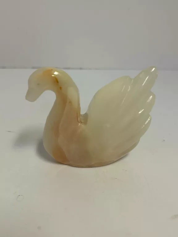 PIĘKNA FIGURKA ONYKS ŁABĘDŹ
