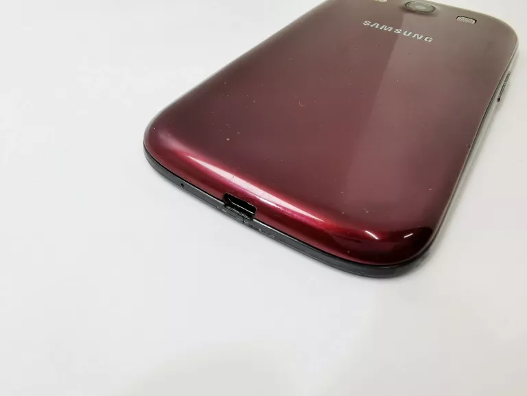 TELEFON SAMSUNG GALAXY S III 4.8" CZERWONY GT-I9300