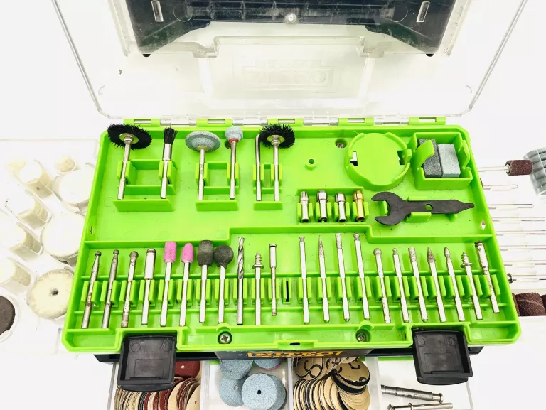 ZESTAW AKCESORIÓW DO MULTISZLIFIERKI NITEO TOOLS 349 ELEMENTÓW