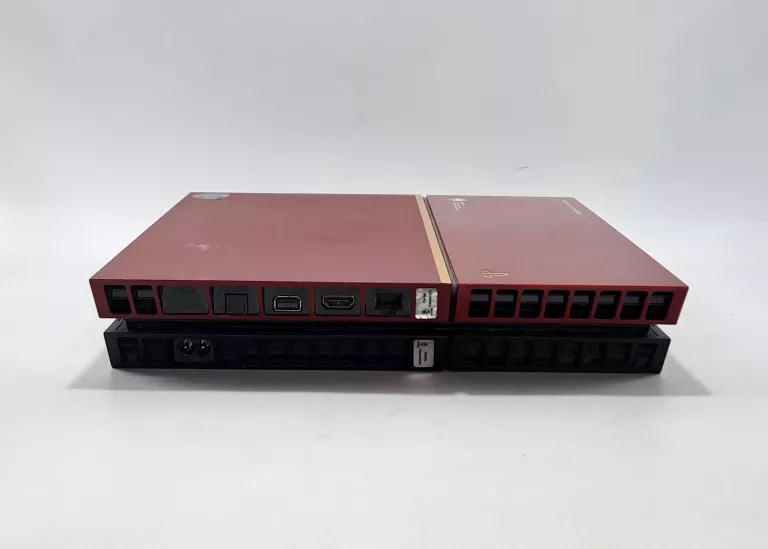 KONSOLA SONY PLAYSTATION 4 CUH-1216A + PAD + ZASILACZ
