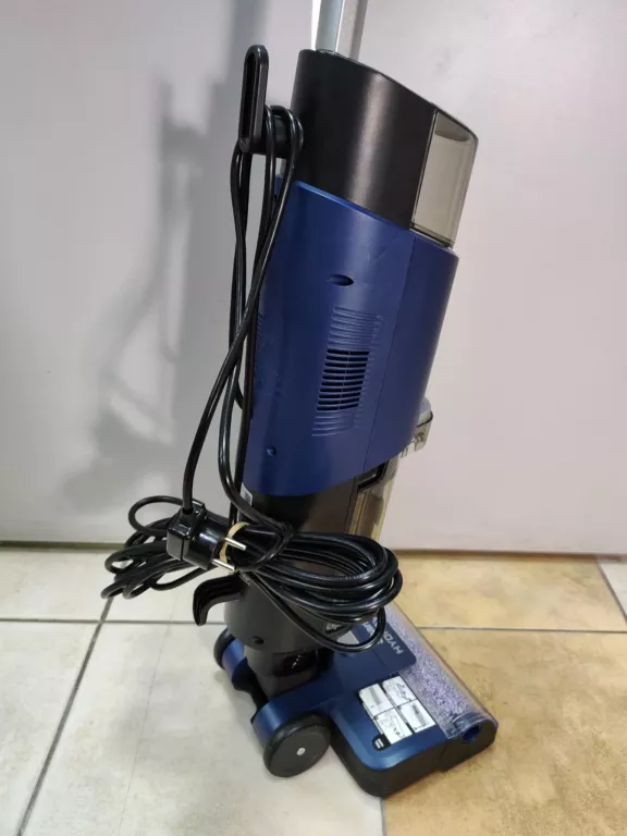ODKURZACZ PIONOWY PRZEWODOWY MYJĄCY SHARK HYDROVAC WD110UK
