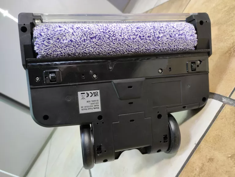 ODKURZACZ PIONOWY PRZEWODOWY MYJĄCY SHARK HYDROVAC WD110UK