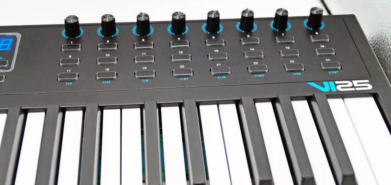 ALESIS VI 25 KLAWIATURA STERUJĄCA