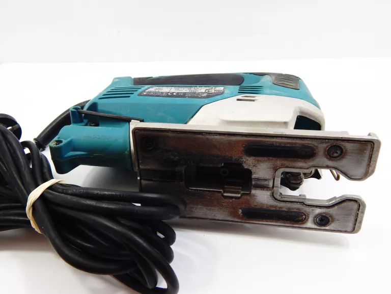 WYRZYNARKA MAKITA JV0600