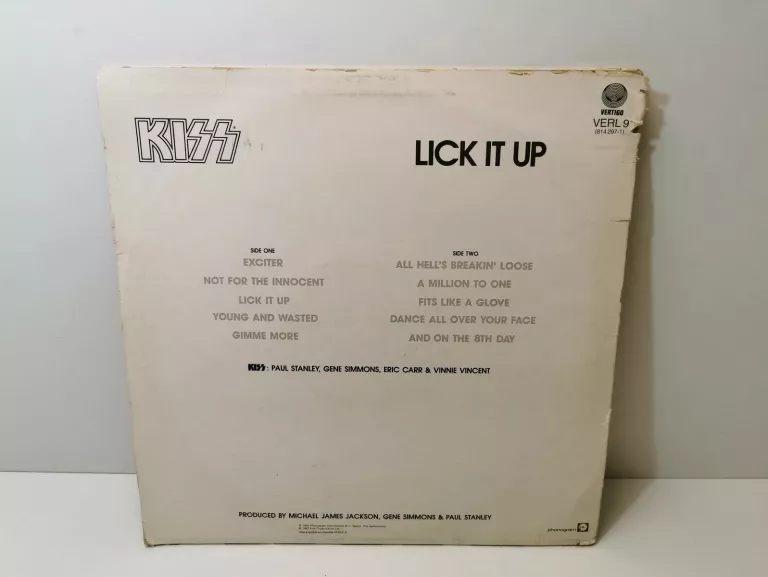 WINYL KISS LICK IT UP