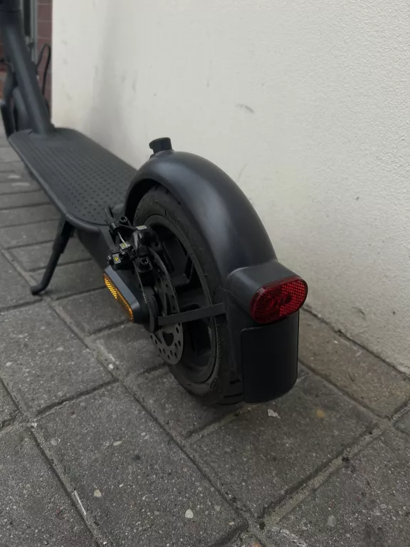 HULAJNOGA ELEKTRYCZNA XIAOMI MI ELECTRIC SCOOTER PRO 2 SUPER STAN