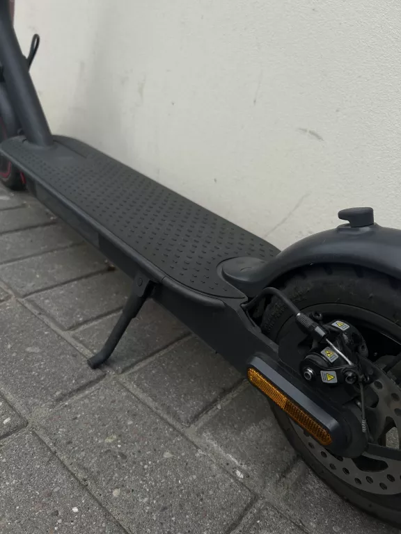 HULAJNOGA ELEKTRYCZNA XIAOMI MI ELECTRIC SCOOTER PRO 2 SUPER STAN