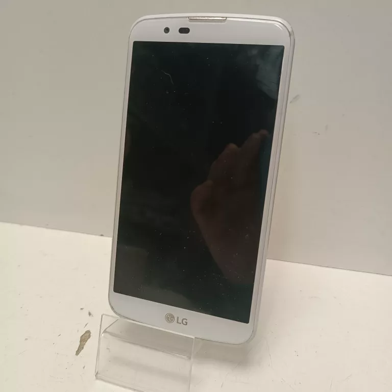 telefon-lg-k420-stan-11323-1223453