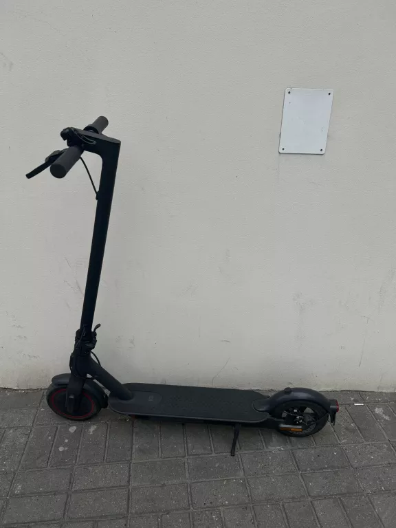 HULAJNOGA ELEKTRYCZNA XIAOMI MI ELECTRIC SCOOTER PRO 2 SUPER STAN