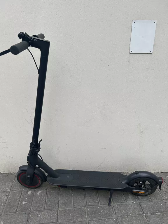 HULAJNOGA ELEKTRYCZNA XIAOMI MI ELECTRIC SCOOTER PRO 2 SUPER STAN