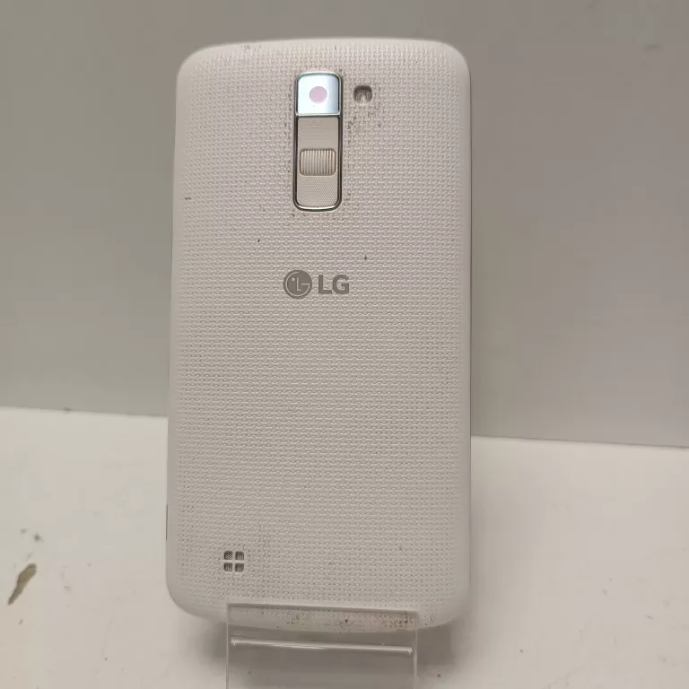 telefon-lg-k420-przekatna-ekranu-530