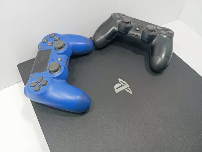 KONSOLA PS4 PRO 2 PADY