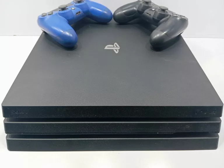 KONSOLA PS4 PRO 2 PADY