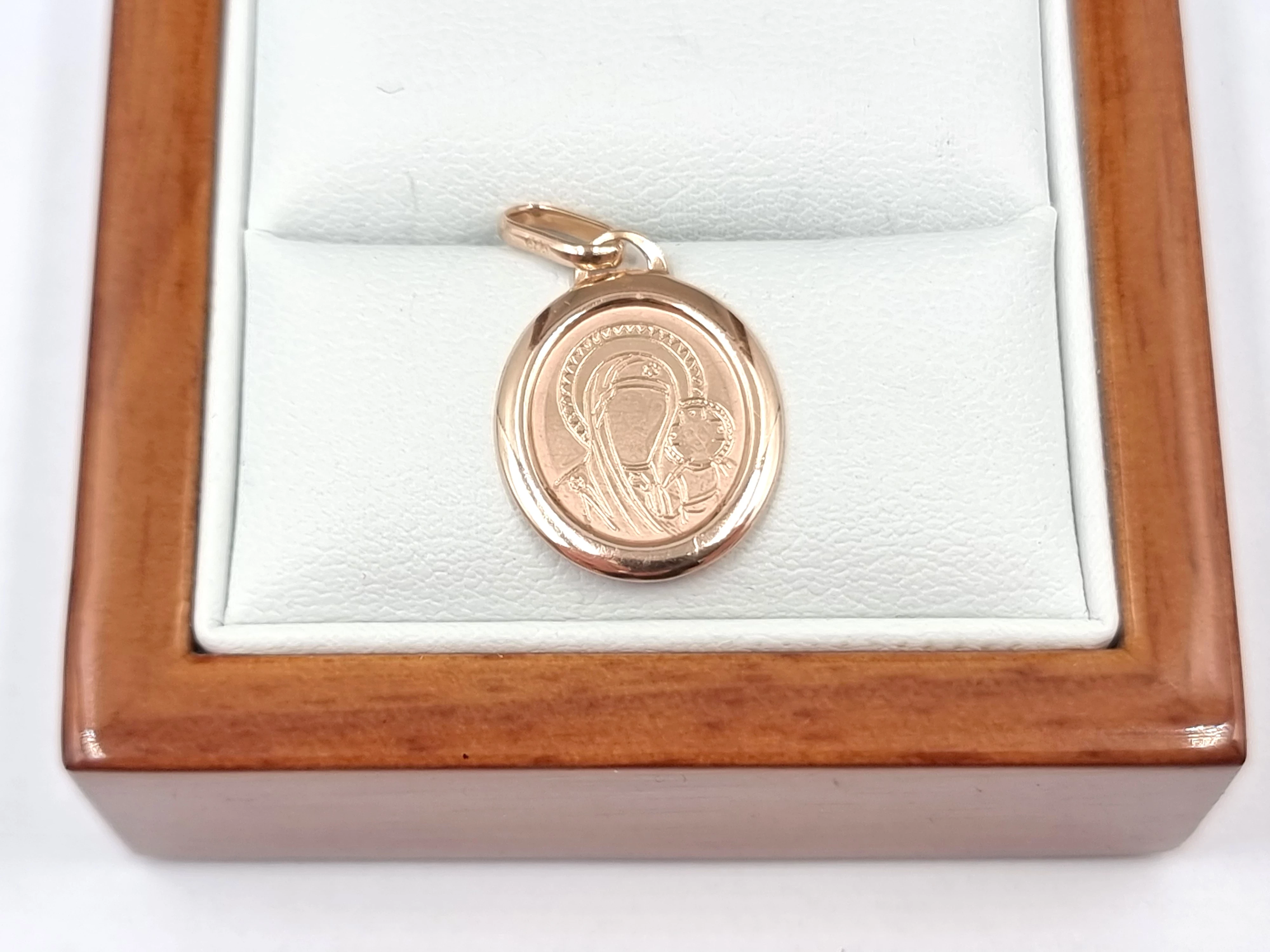 zlota-zawieszka-matka-boska-p585-096g-stan-11323-2