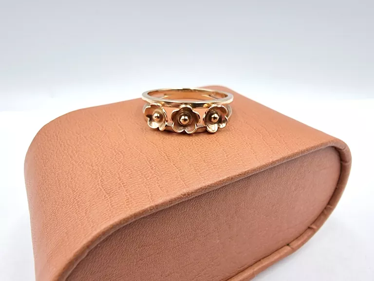 zloty-pierscionek-kwiaty-p585-332g-r17-ean-gtin-0049845648671