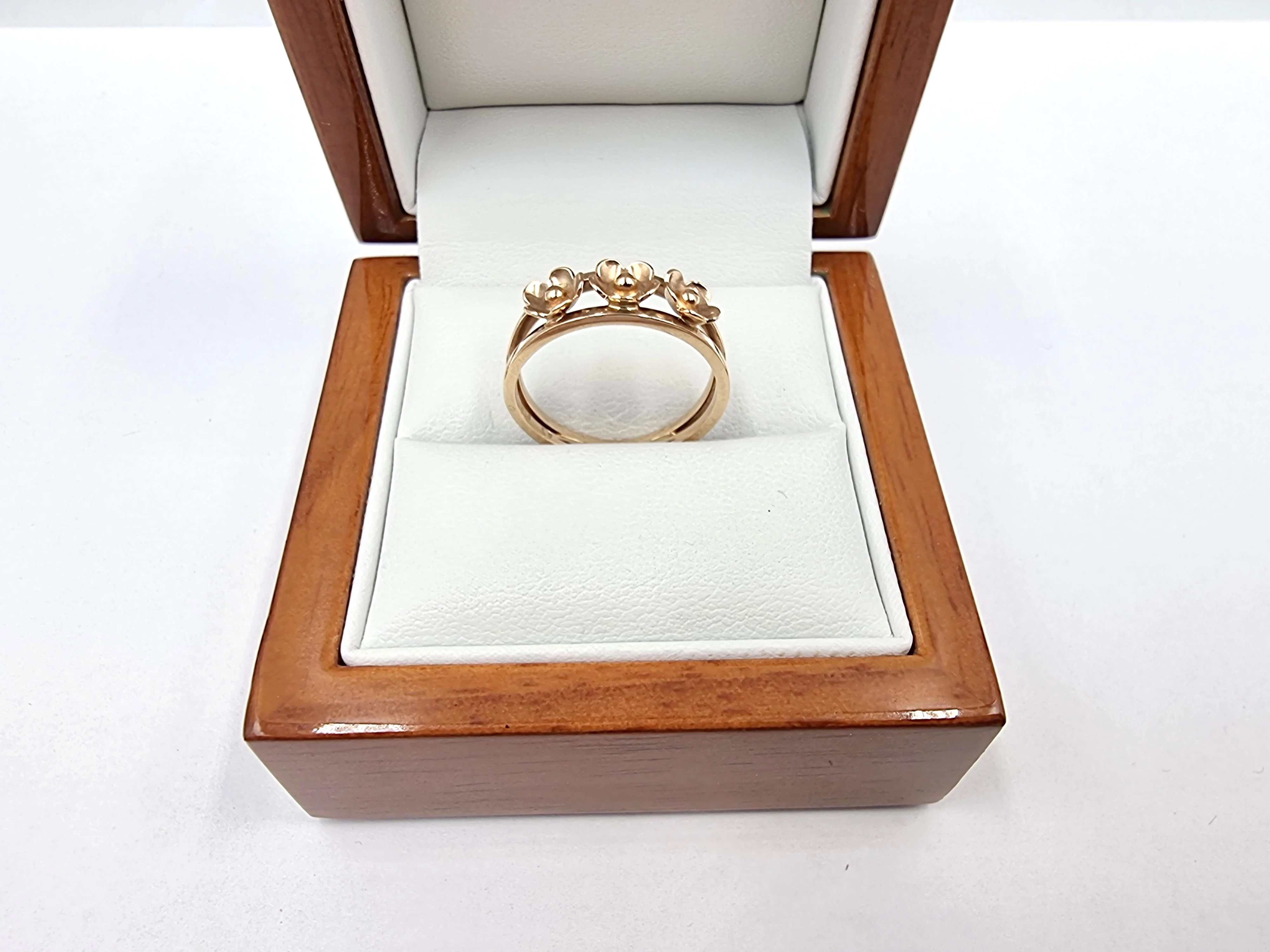 zloty-pierscionek-kwiaty-p585-332g-r17-rodzaj-2205-2