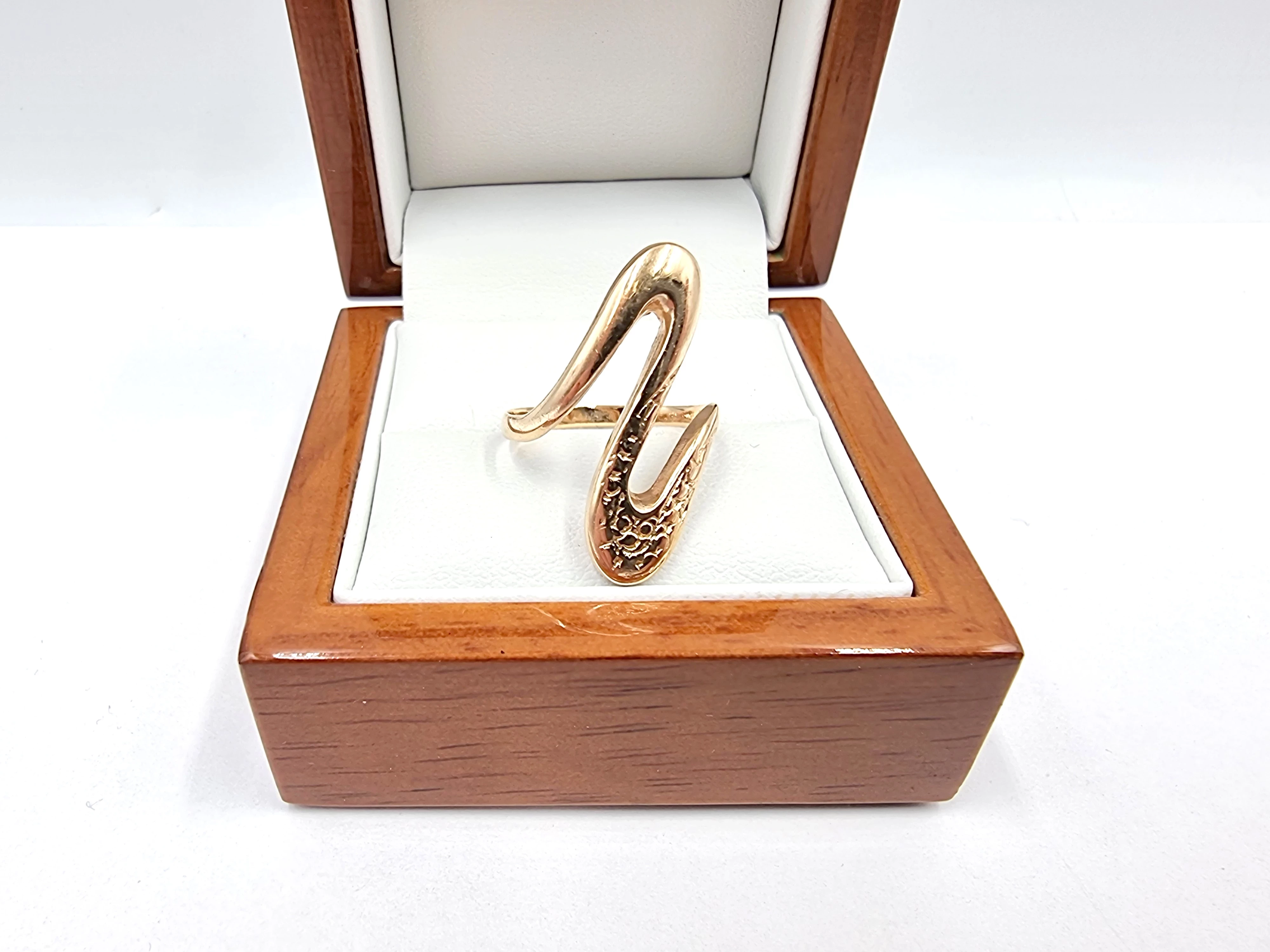 zloty-pierscionek-p585-313g-r18-rodzaj-2205-2