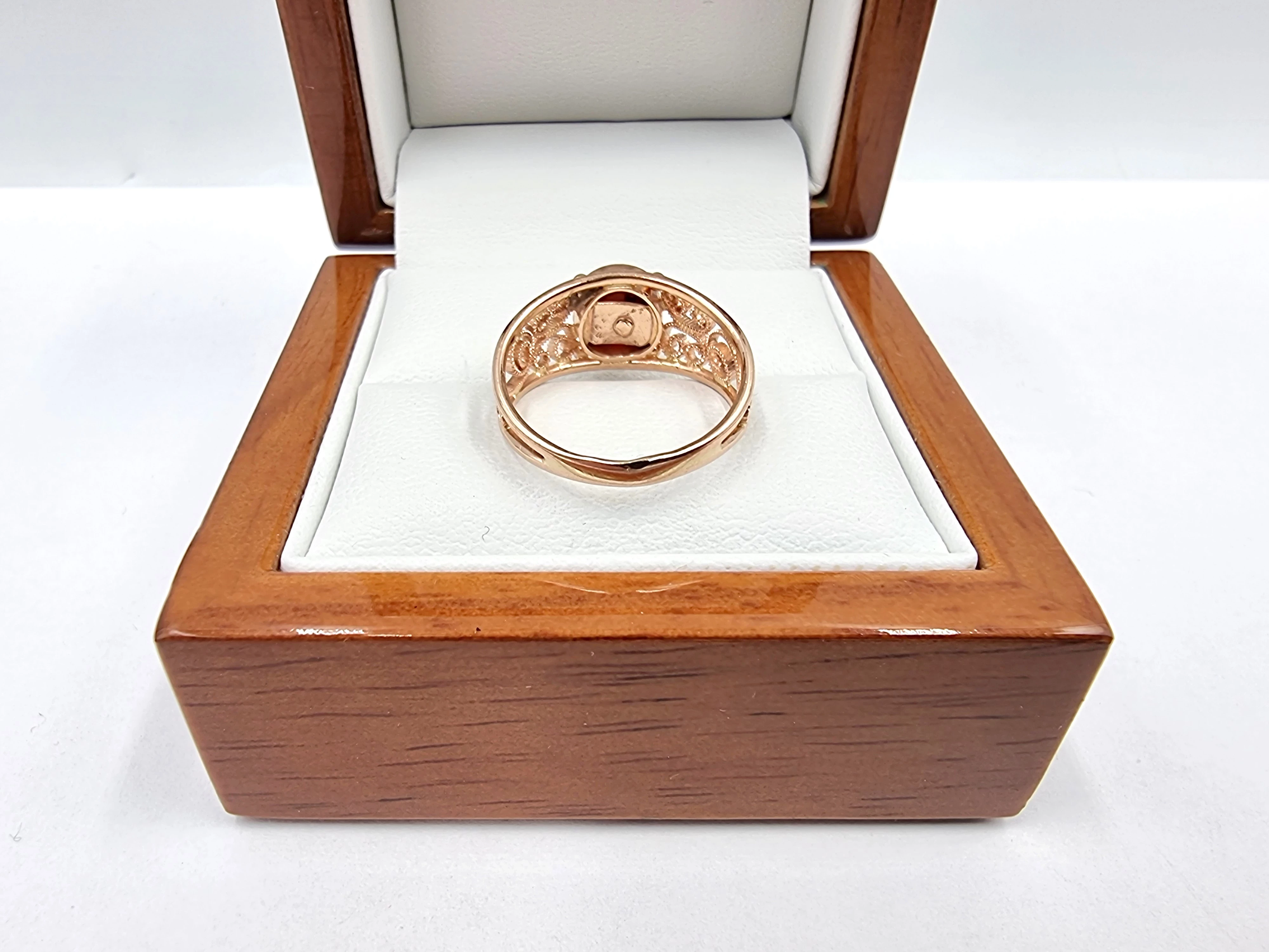 zloty-pierscionek-z-koralem-p585-304g-r14-kolor-dominujacy-205826-225106