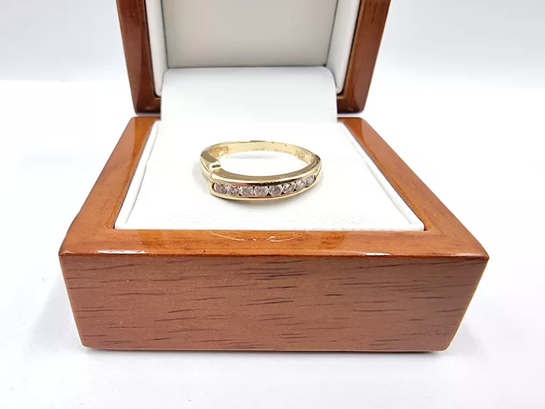 zloty-pierscionek-z-cyrkoniami-p585-245g-r17-rodzaj-2205-2