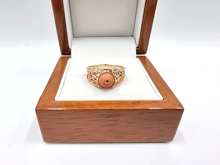 zloty-pierscionek-z-koralem-p585-304g-r14-rozmiarsrednica-wew-mm-372-14