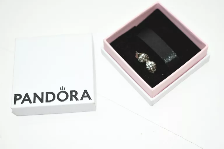 srebrne-kolczyki-pandora-spiderman-marvel-stan-11323-2