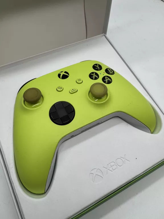 PAD DO KONSOLI XBOX ONE - ZIELONY