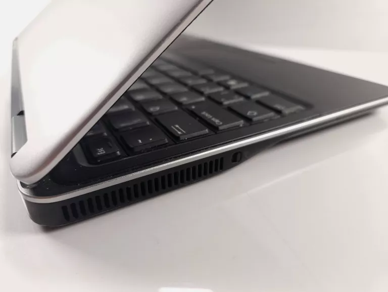 LAPTOP DELL LATITUDE E7240 I5 8G/232GB