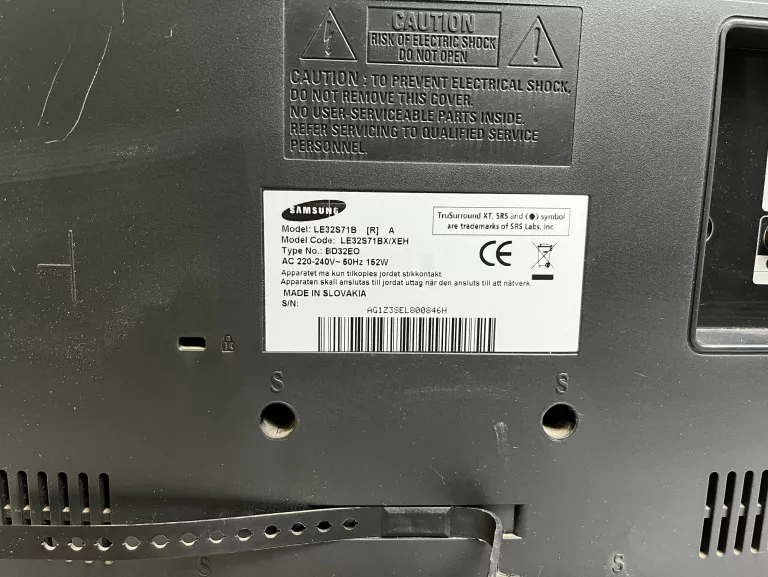 TELEWIZOR LCD SAMSUNG LE32S71B Z PILOTEM I KABLEM ZASILAJĄCYM
