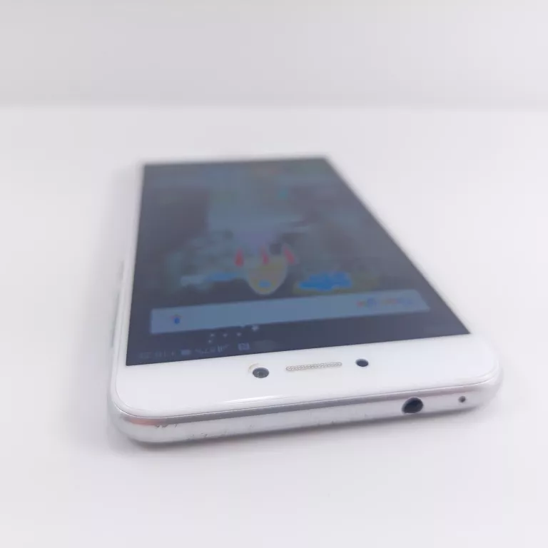 TELEFON HUAWEI P9 LITE 2017 BIAŁY 3/16 ZBITY TYŁ