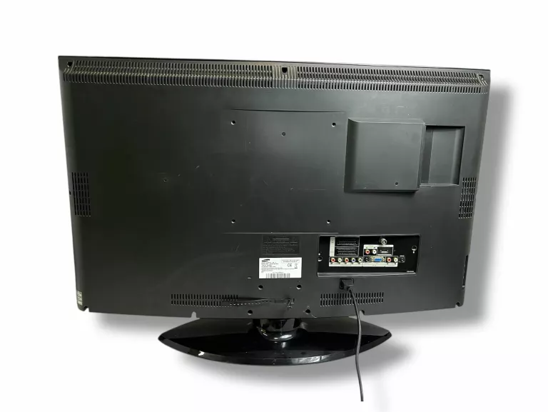 TELEWIZOR LCD SAMSUNG LE32S71B Z PILOTEM I KABLEM ZASILAJĄCYM